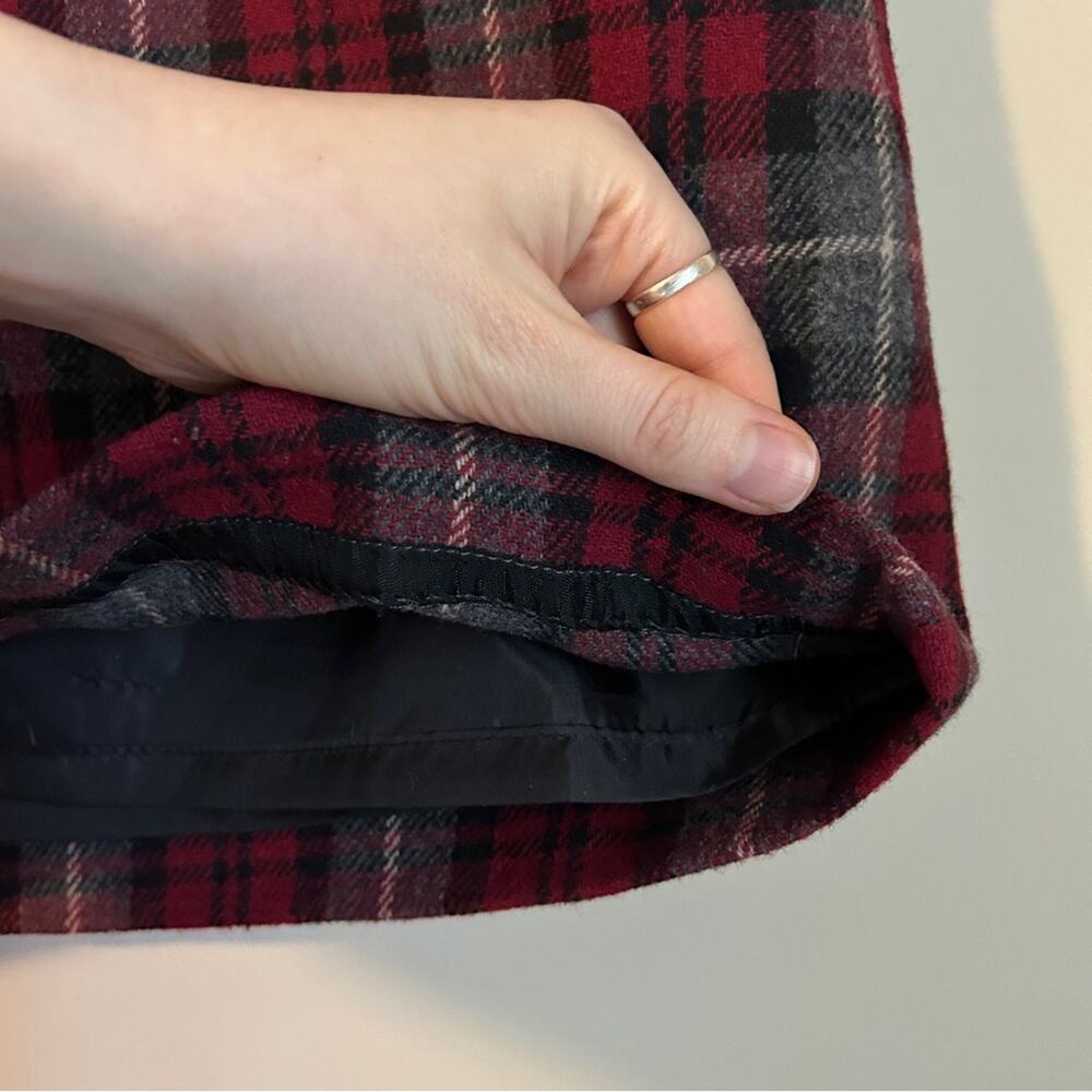 Eddie Bauer Red Gray Black Mercer Fit Plaid Wool Blend Lined Knee Length Skirt 4 - Picture 5 of 11